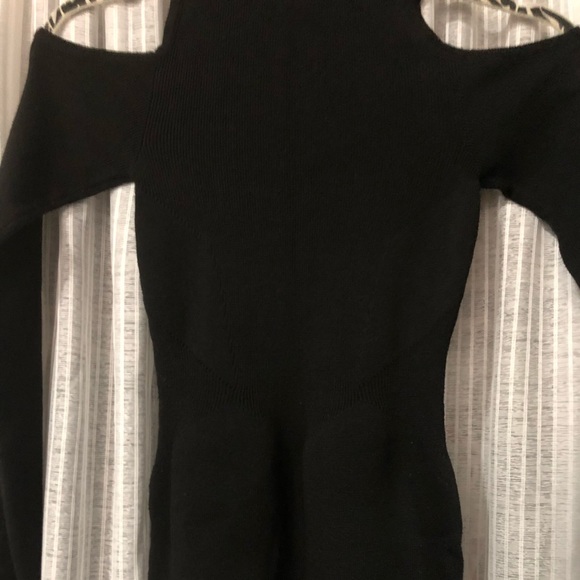 Seduction Shoulder Cut Off Long Sleeve - Picture 3 of 6